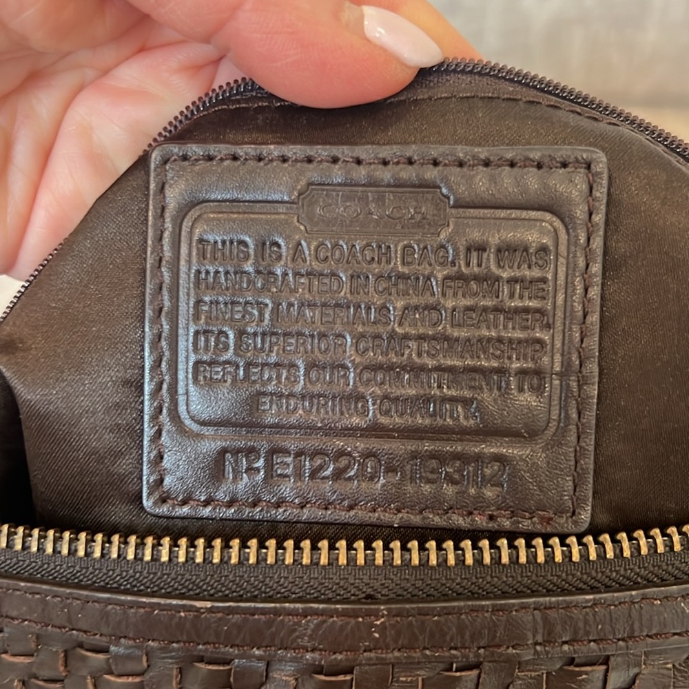 GUC modern vintage Y2K Coach Kristin woven leather hobo/crossbody. Dark brown - Picture 4 of 10